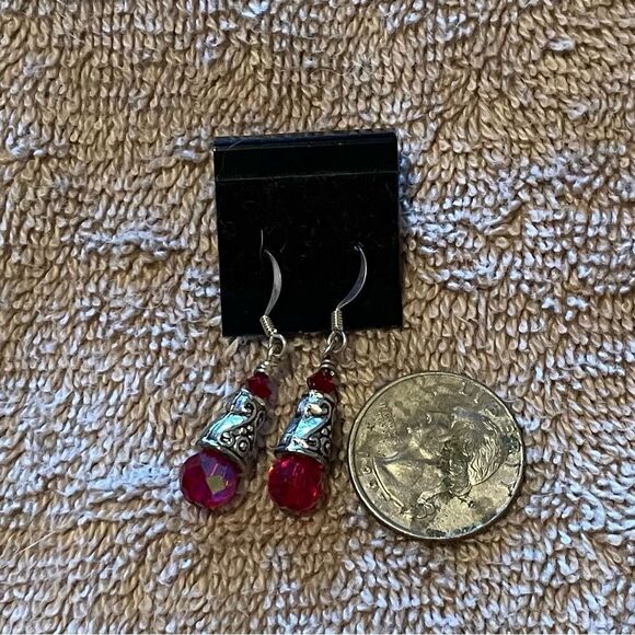 Vintage red glass earrings with silver bindings - Picture 3 of 4